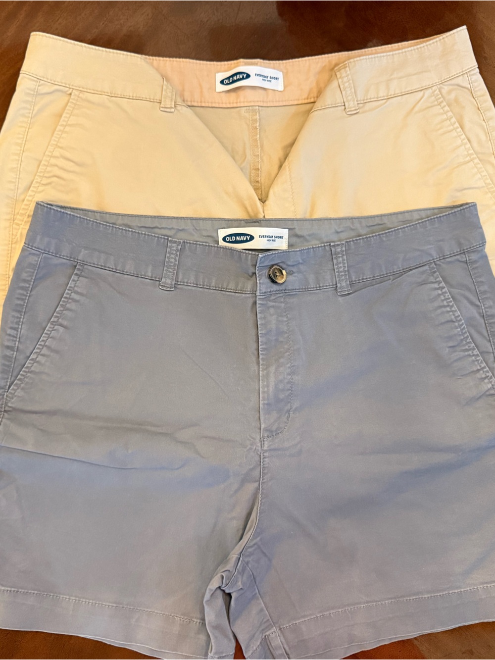Old Navy Ladies Flat Front Everyday Shorts in Light khaki and gray